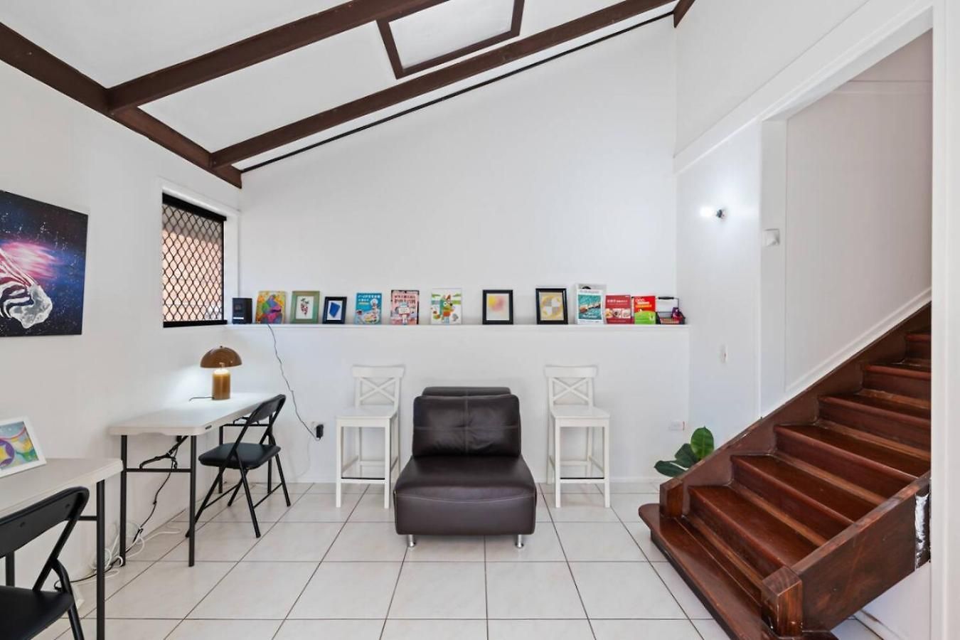 Holiday home Sunny 4br With Pool In Prime Location Brisbane