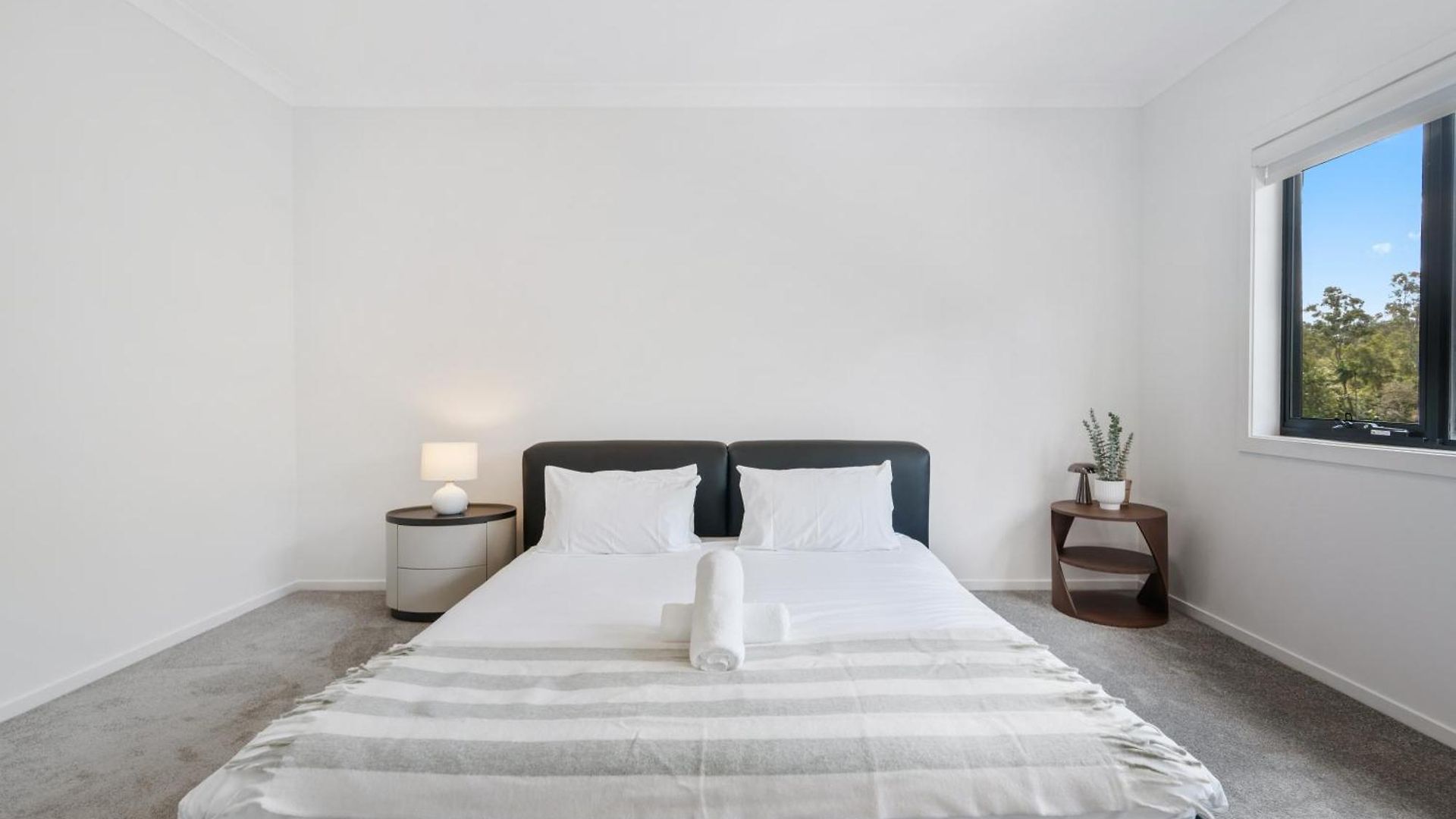 Cassa Aura Place - Modern 4br Homes Holiday home *