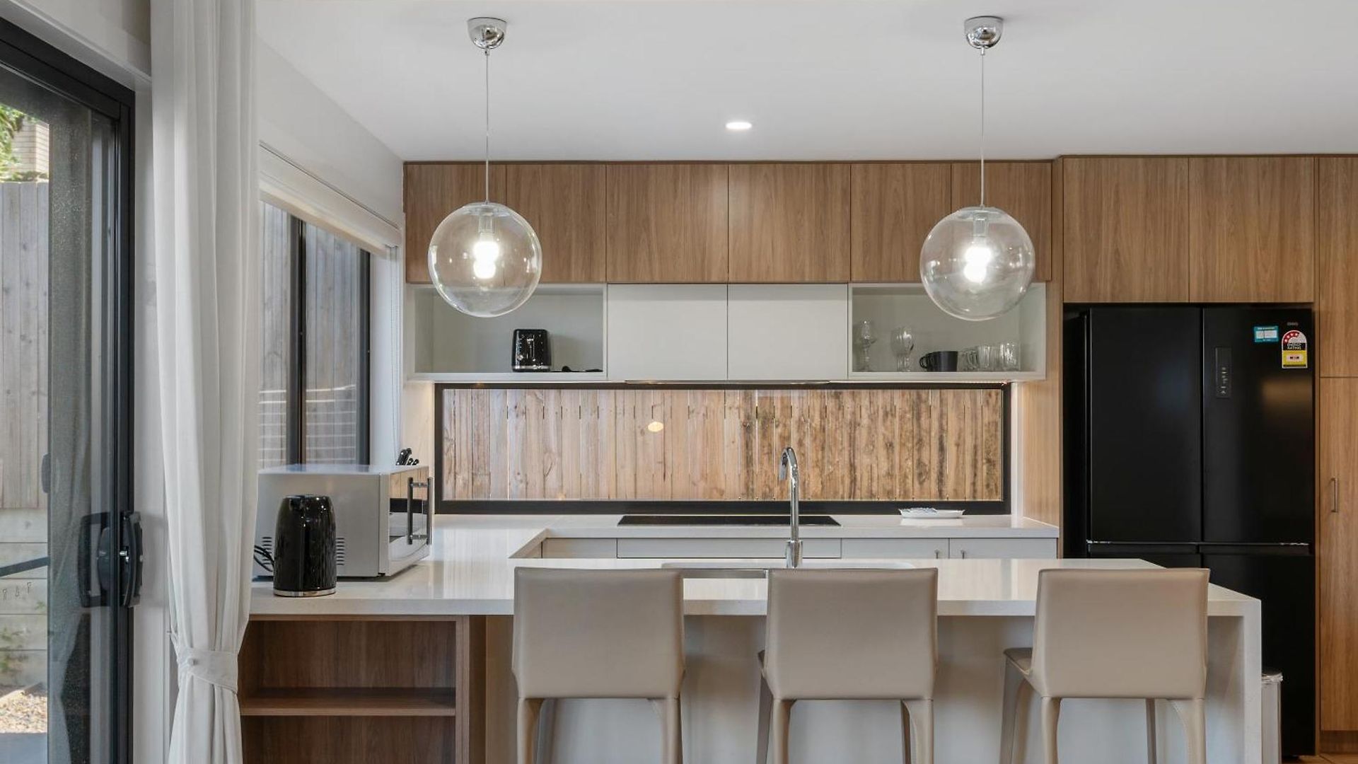 Cassa Aura Place - Modern 4br Homes Holiday home Brisbane