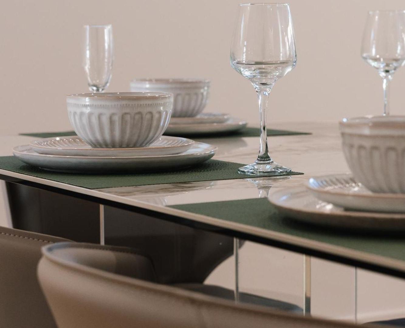 Cassa Aura Place - Modern 4br Homes