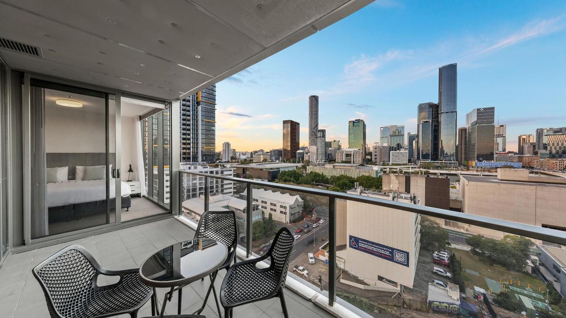 Apartment Soft Glow Serene Lucid 2br *