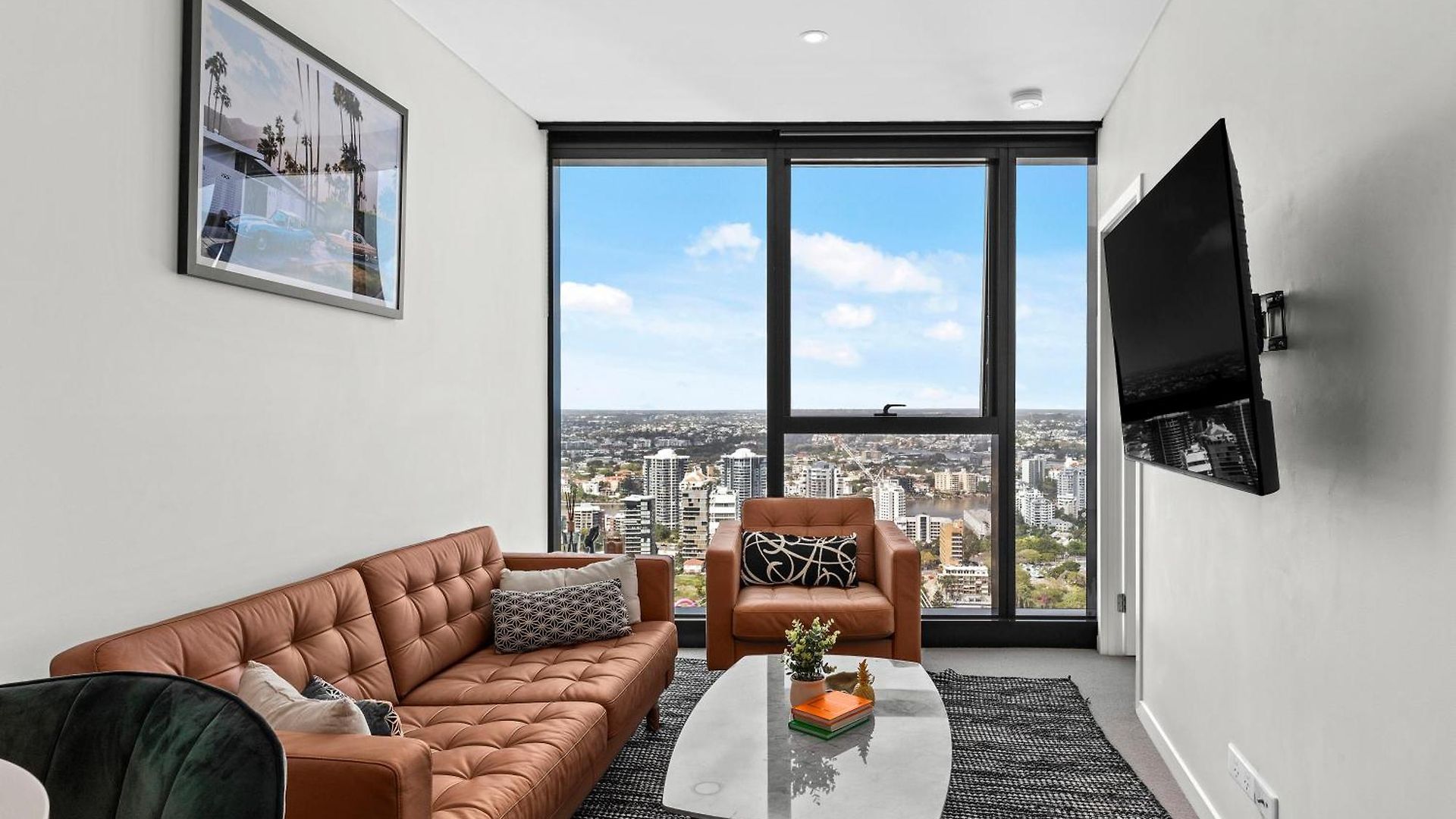 Sky - Cbd 2br With Stunning Views, Pool And Gym Brisbane