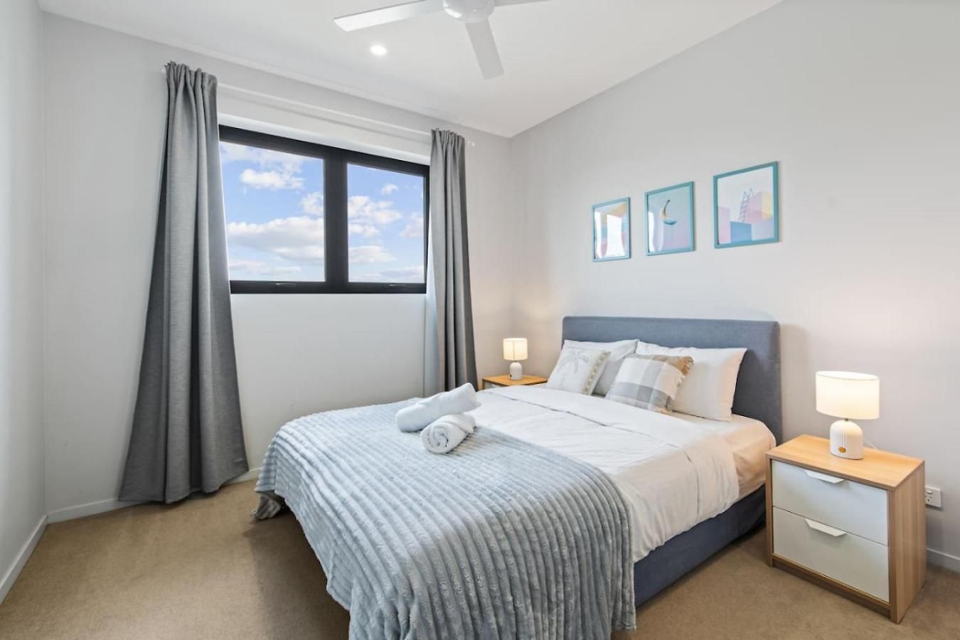 Stylish With Balcony Easy Access To Everywhere *