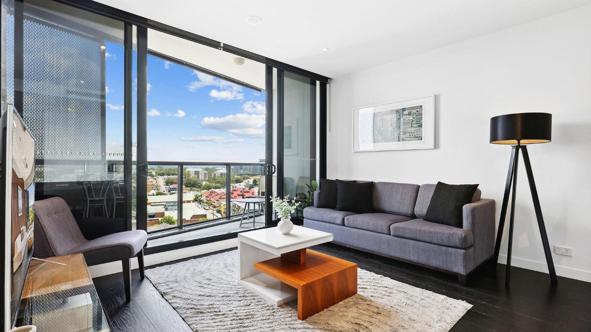 Chic 1-bedroom With Pool And Gym *