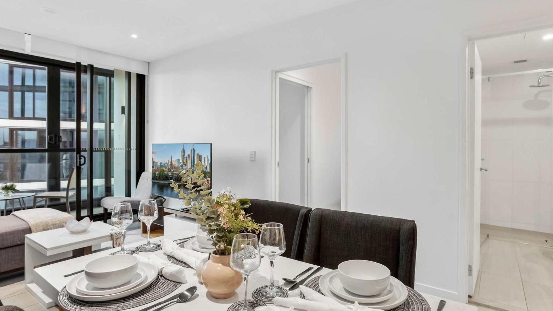 Stylish Valley In Hub Apartment *