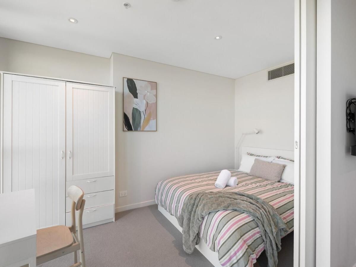 Sky-high Landmark River & Bay View 2br Cbd Free Parking * Brisbane