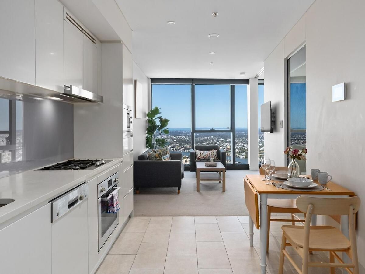 Sky-high Landmark River & Bay View 2br Cbd Free Parking * Brisbane
