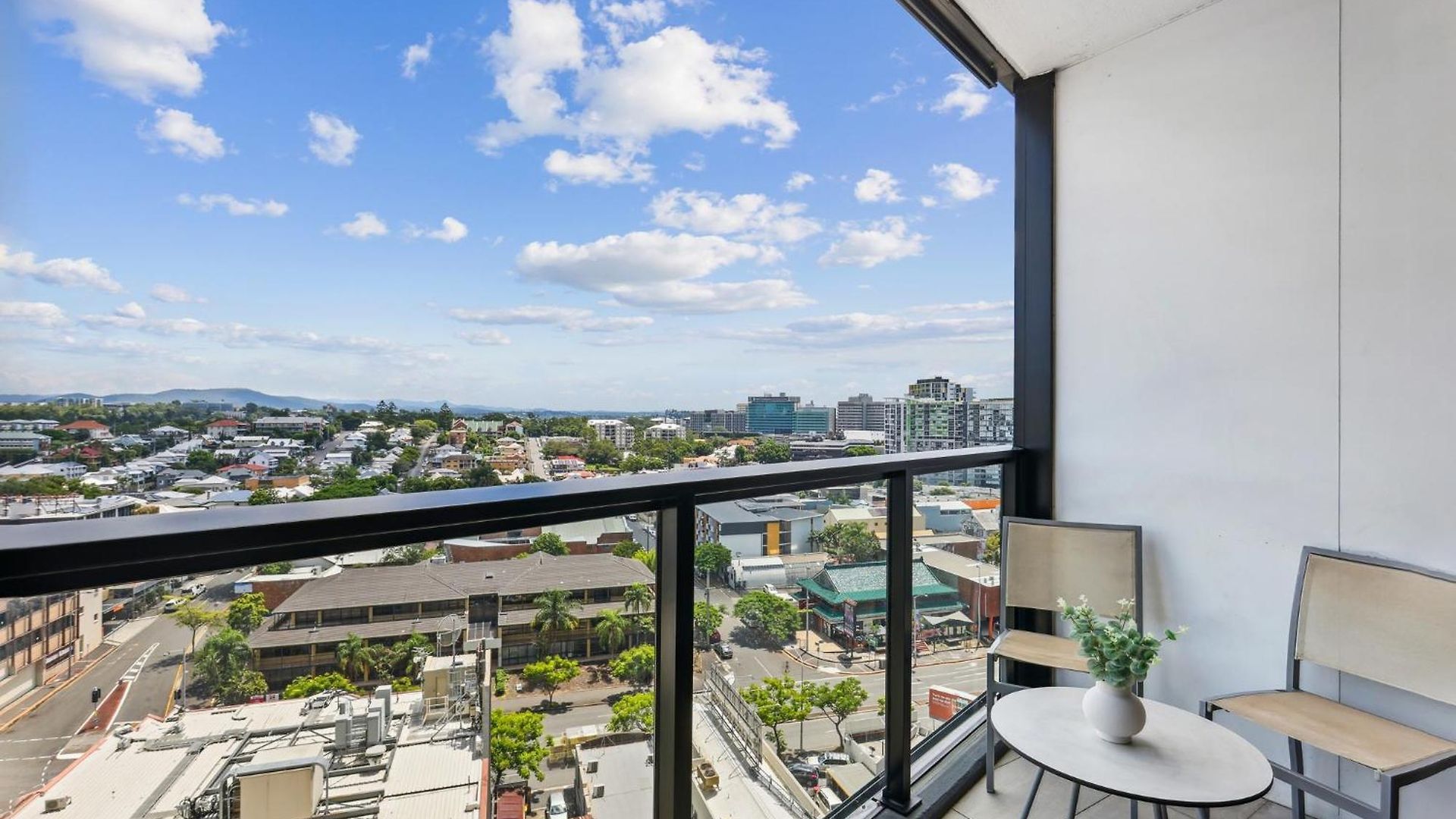 Chic 1-bedroom With Pool And Gym Apartment Brisbane