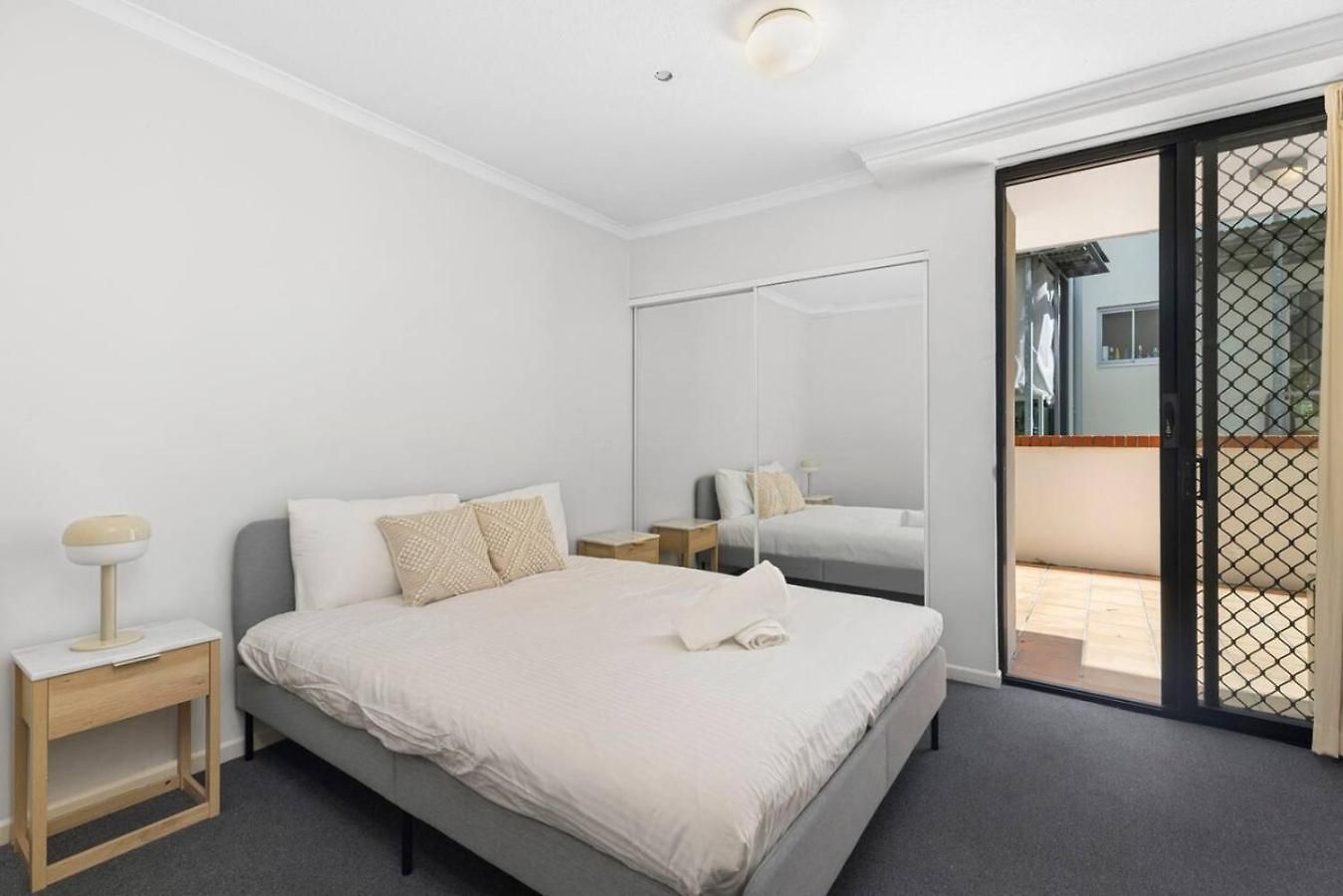 Apartment Practical Base Spring Hill 13 Brisbane