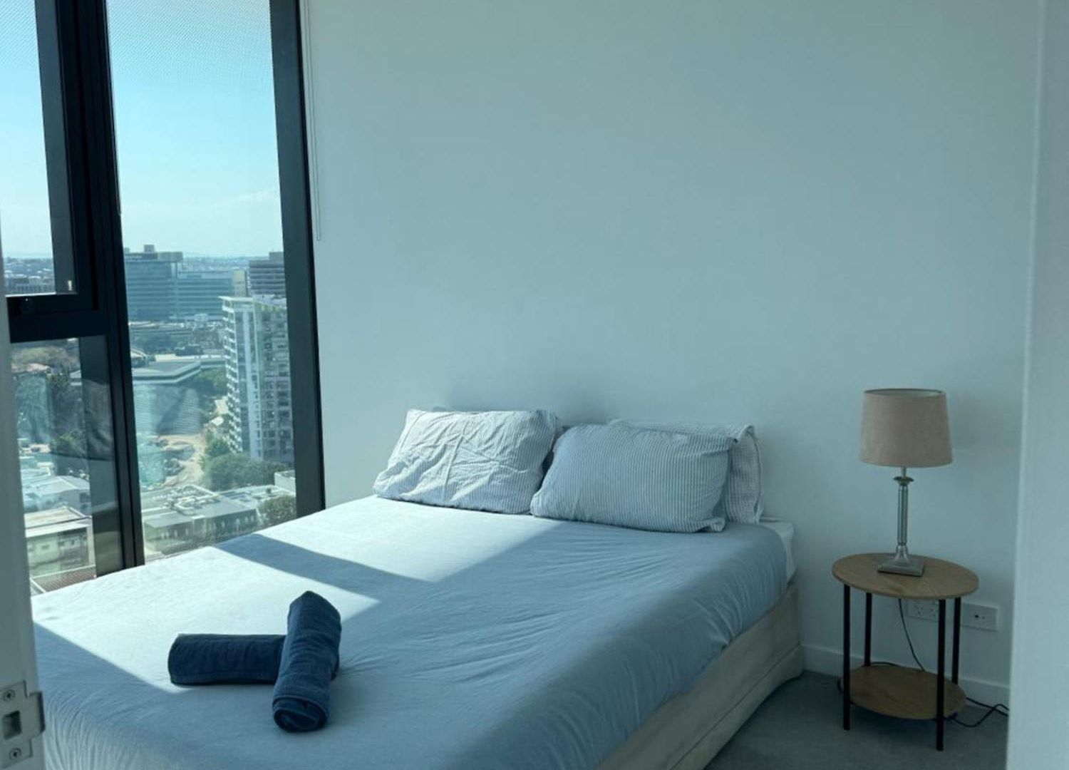 Luxury W Rooftop Pool Apartment Brisbane