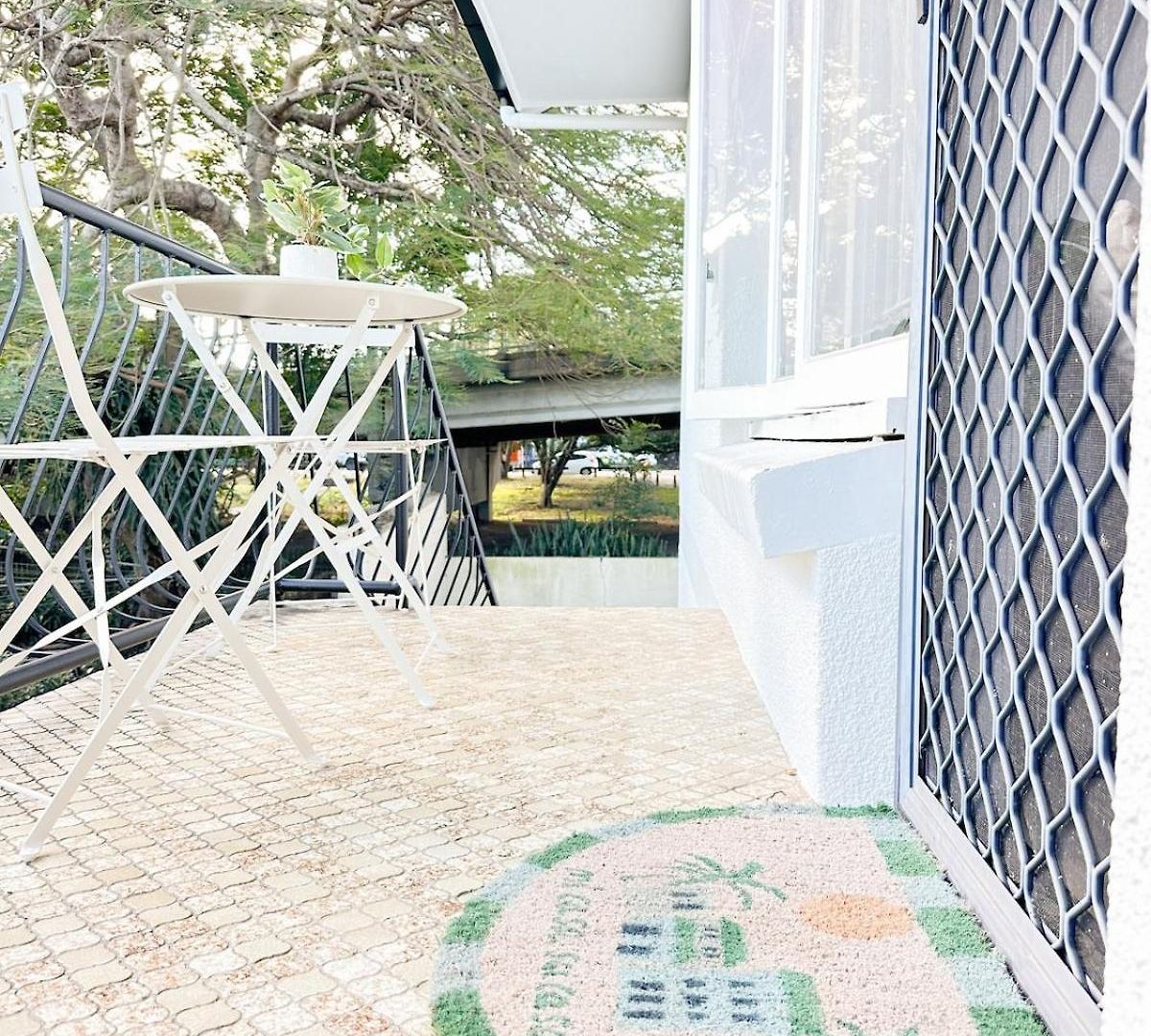 Mi Casa Su Casa - 2br Sleeps 6 - Free Parking - Cbd Brisbane