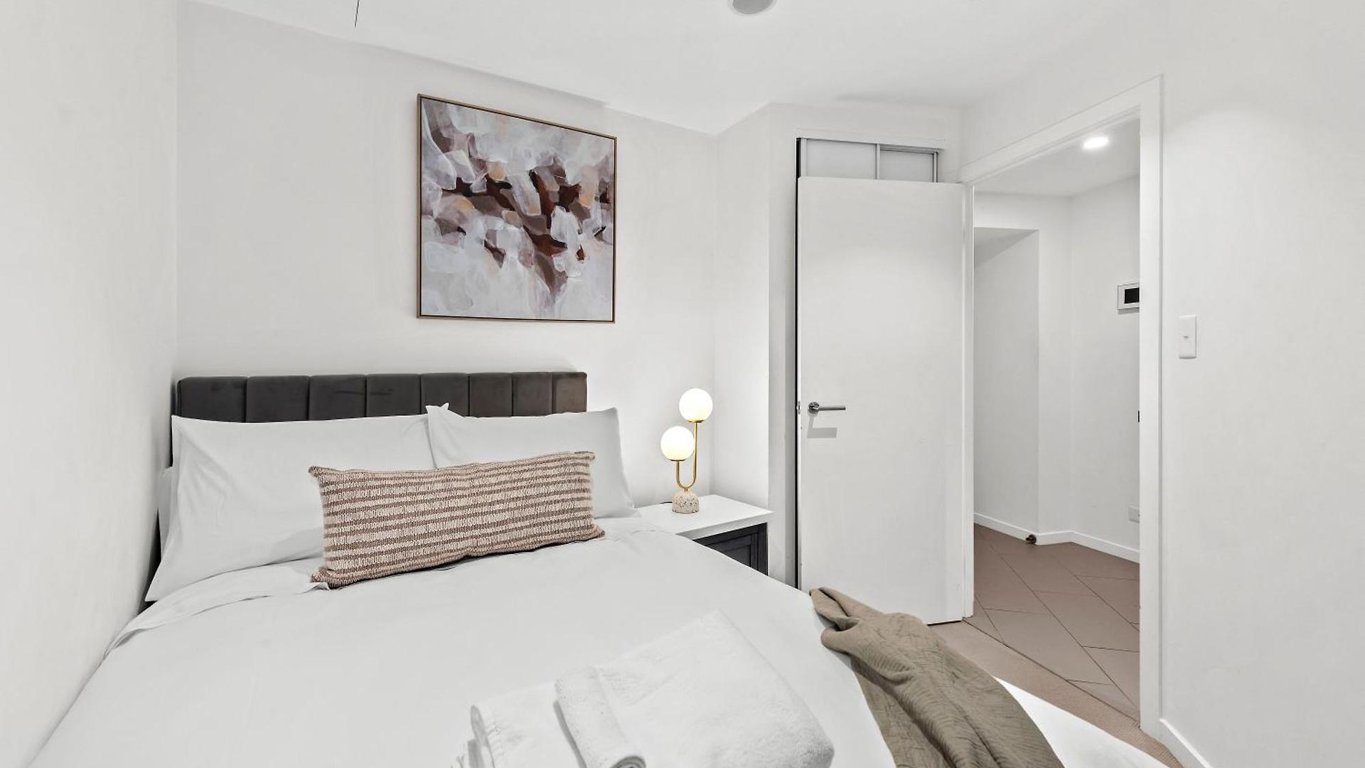 Apartment Stunning 2br - Tallest Building In Cbd Pool, Gym