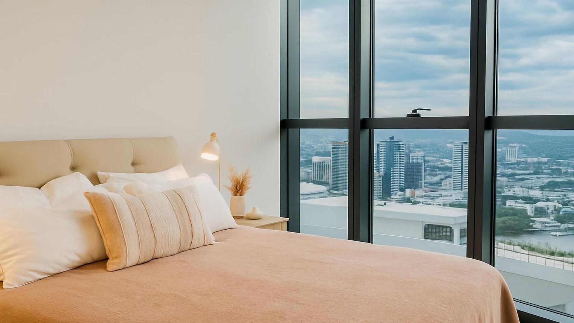 2bedroom Gleaming Riverfront - View Free Carpark * Brisbane