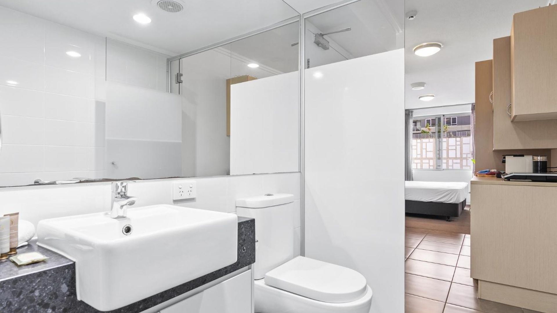 Apartment Stylish 1-bed In Vibrant South
