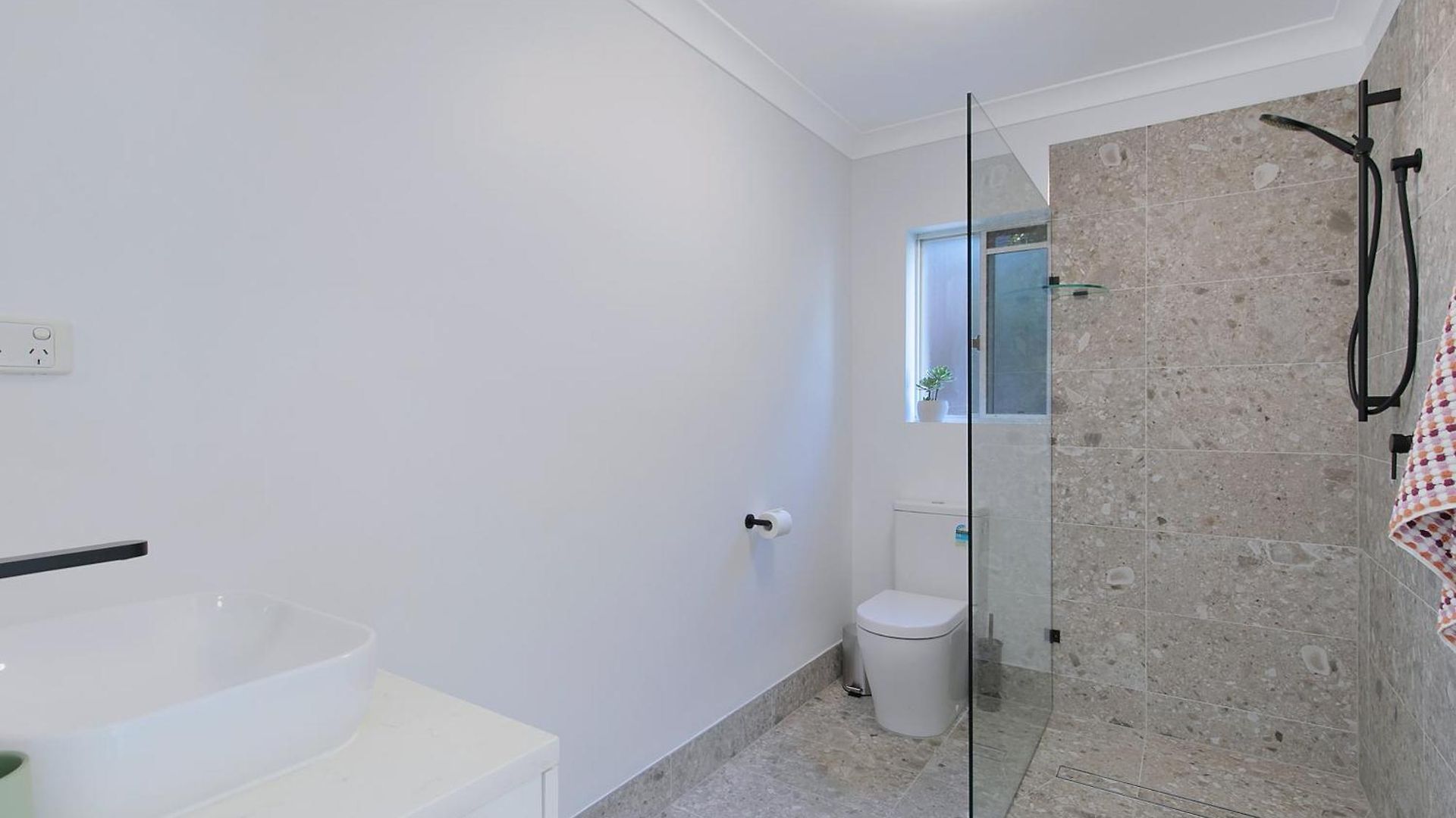 Apartment Spacious 3-bed Coorparoo Brisbane