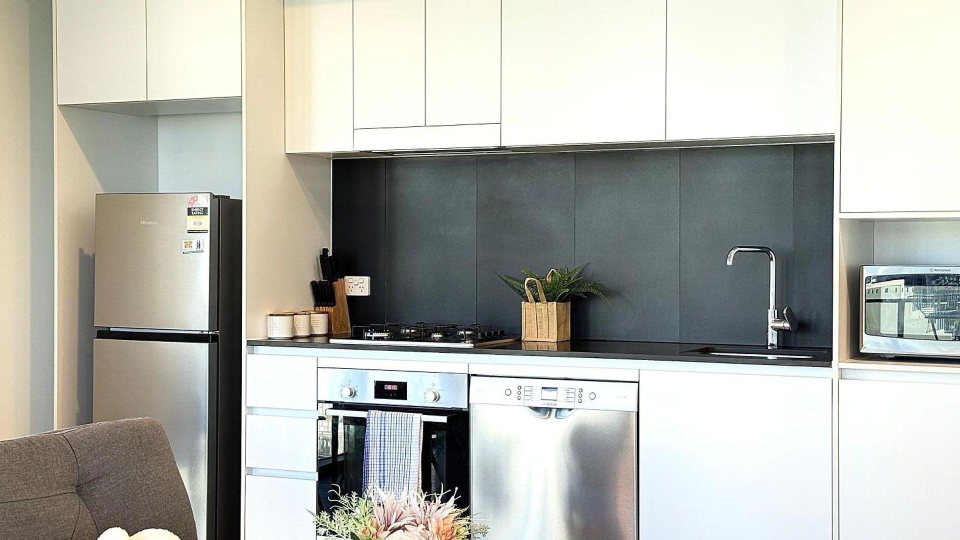 Modern Vibrant - 1br Pool&gym Sauna Bo31506-1 Brisbane