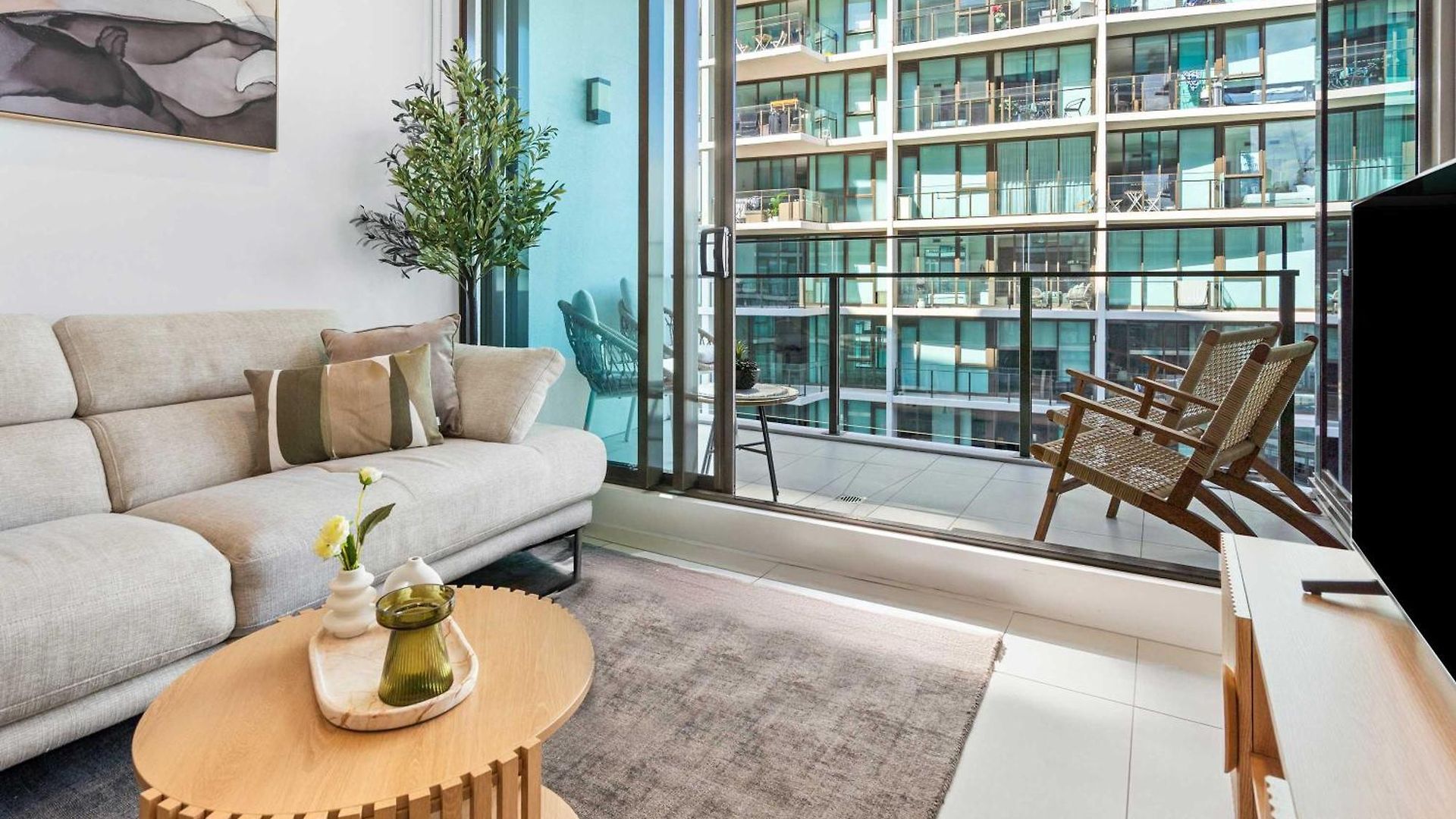 Laguna - Free Park Pool & Gym Apartment *