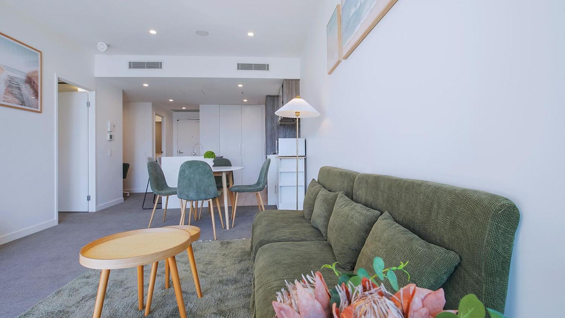 Stunning 1br With Views And Fantastic Location! Apartment *