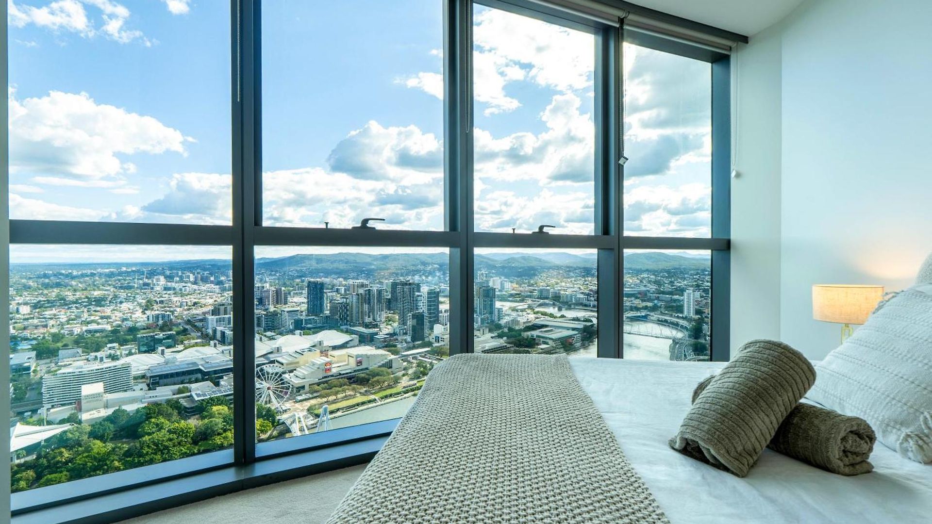 Level 46 Luxury Queens Wharf With Unblocked Southbank & River View Apartment *