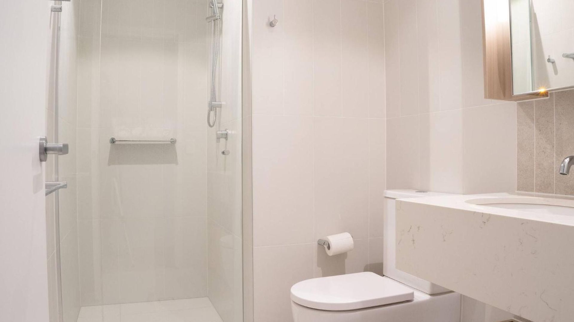 2bedroom Gleaming Riverfront - View Free Carpark * Brisbane
