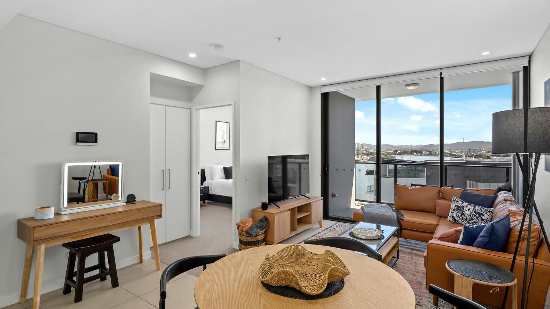 Apartment River View 1Br With Amazing Rooftop Pool & Parking *