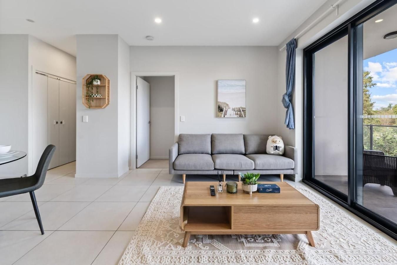 2 Bedroom Balcony Close To Hotspots Brisbane