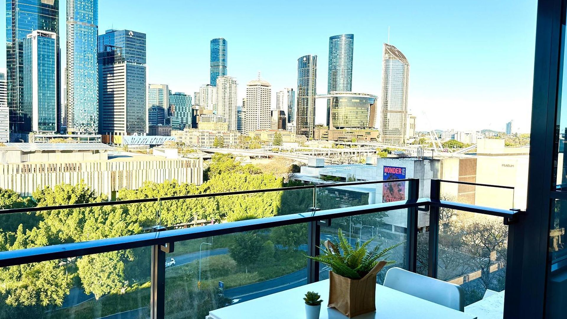 Apartment Prime 2br Location Pool Parking Bct 1004 Brisbane