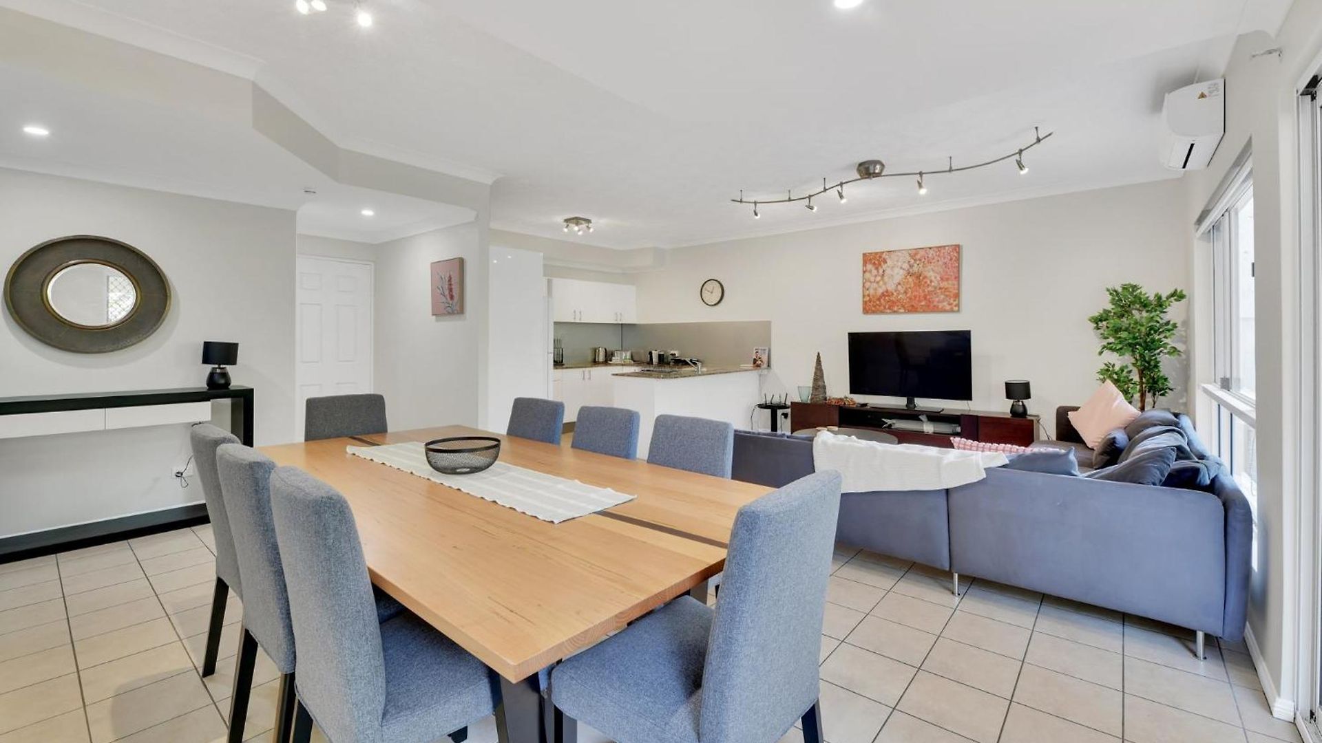 Tranquil 3-bed Unit With Lush Garden Views