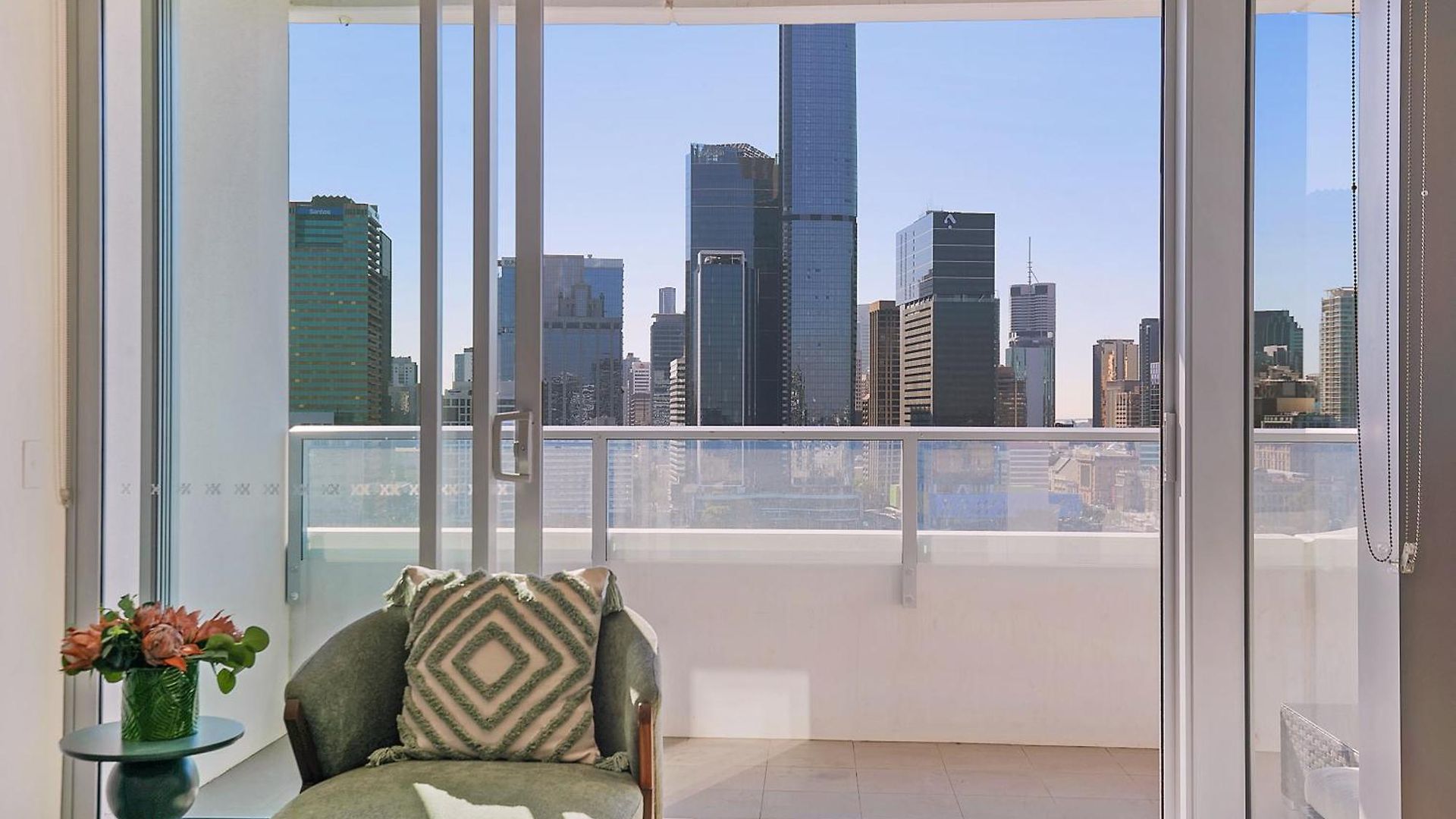 Stunning 1br With Views And Fantastic Location! * Brisbane