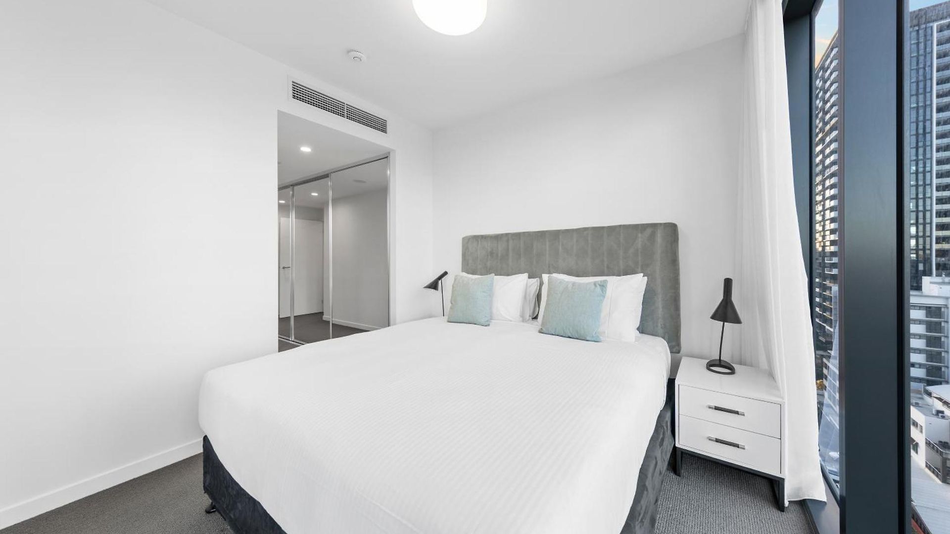 Soft Glow Serene Lucid 2br Apartment Brisbane