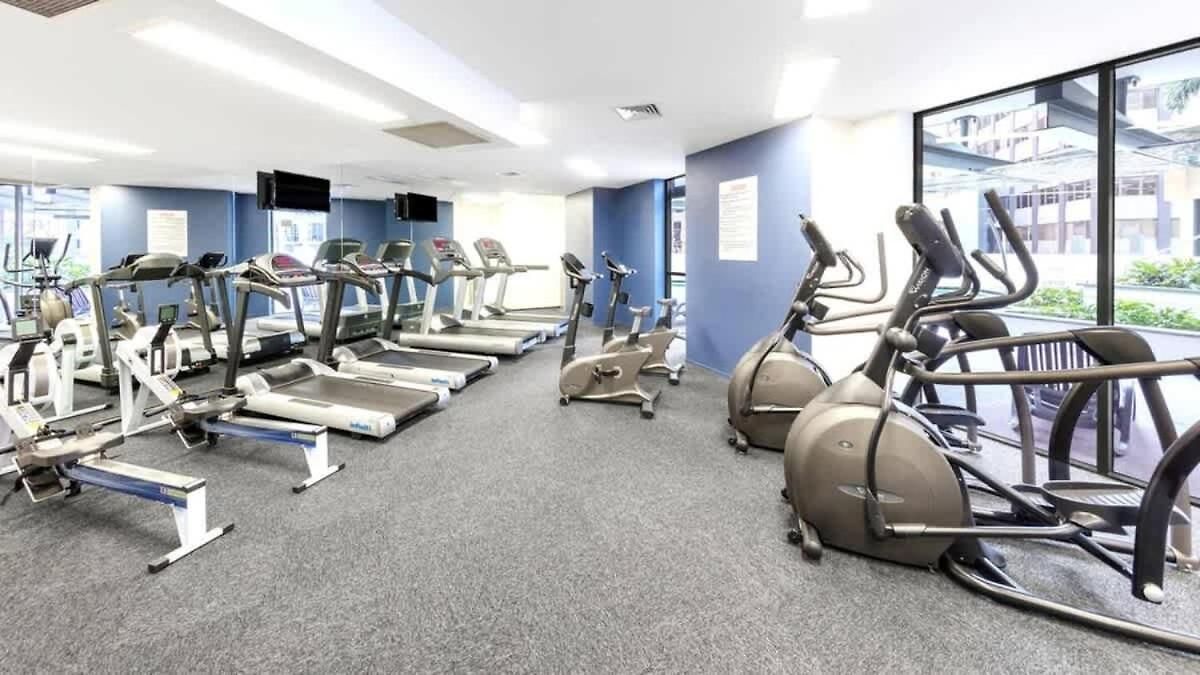 Modern 2br In Cbd Free Parking And Pool Brisbane