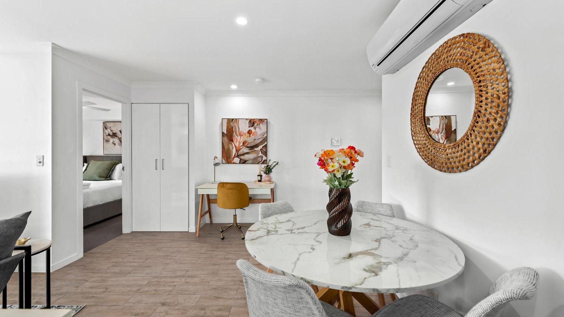Bright And Stylish 2br With Spacious Balcony And Wifi Apartment *