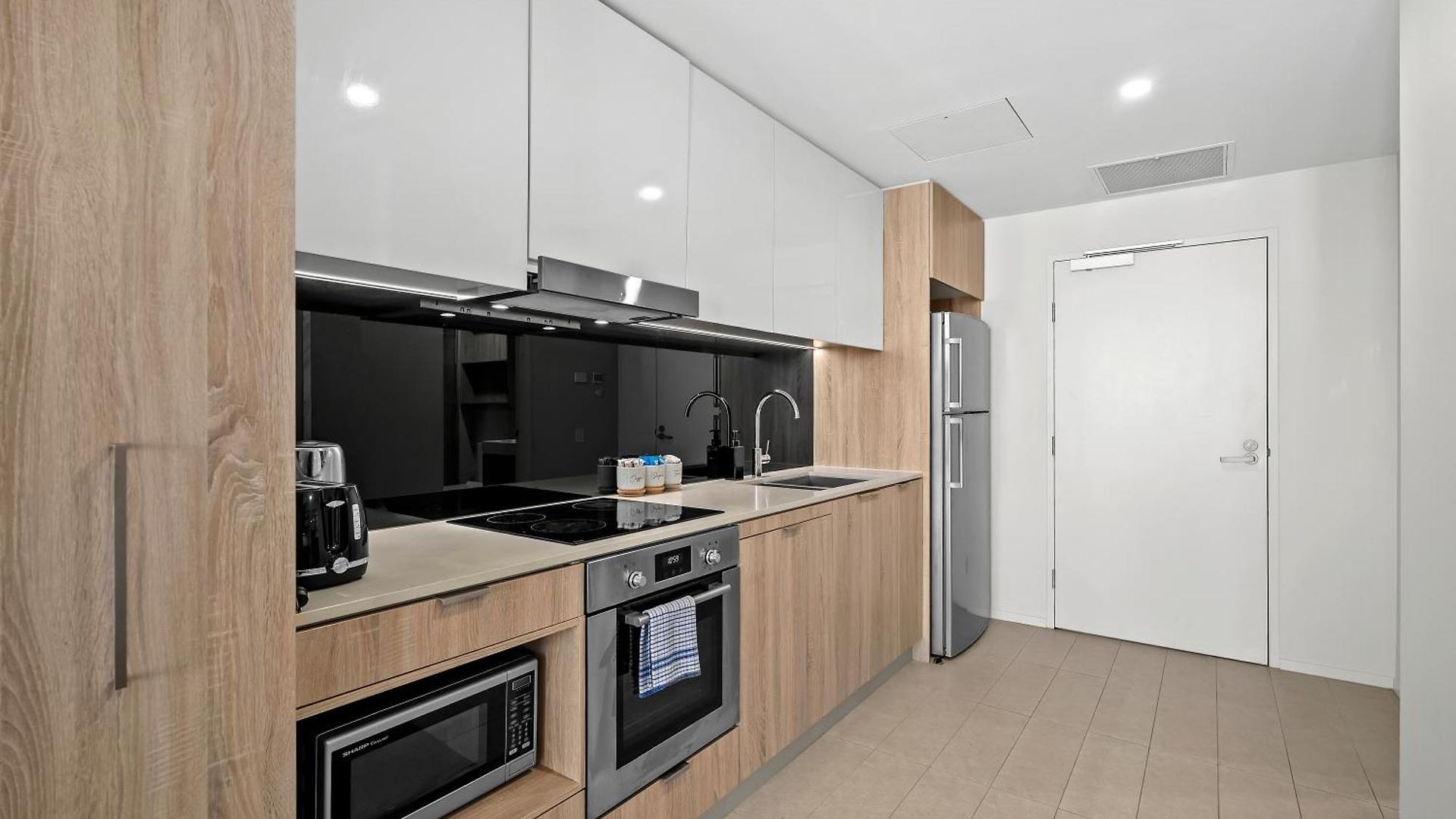 Center 1br With Views, Parking And 5 Star Rooftop Pool * Brisbane