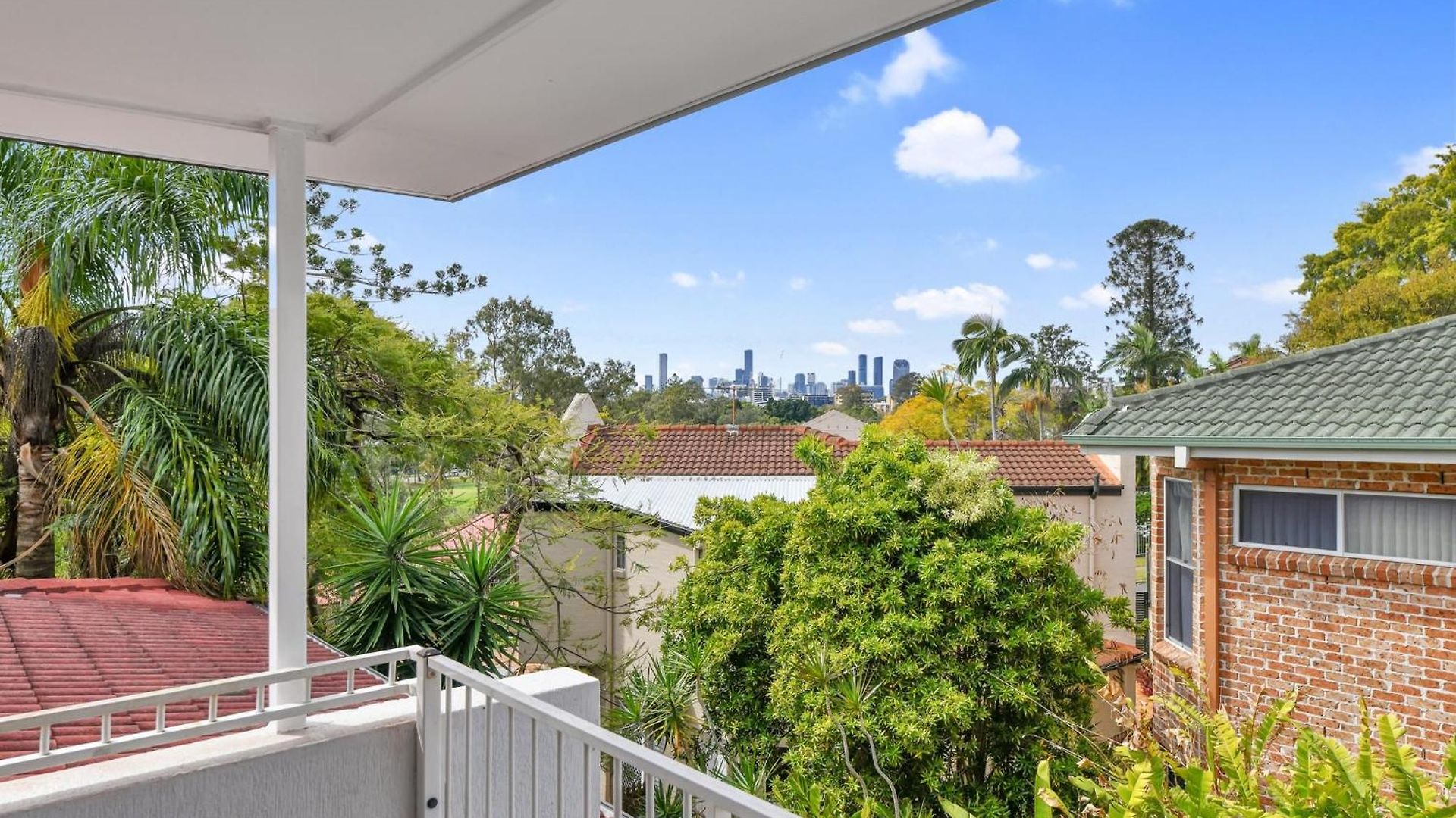 Tranquil 3-bed Unit With Lush Garden Views * Brisbane