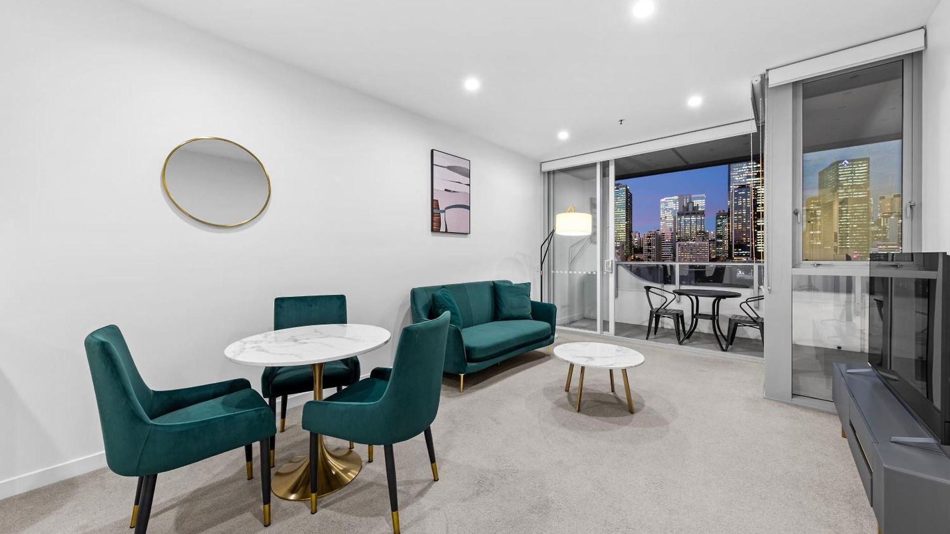 The Arthouse Nest Serene 1br Living