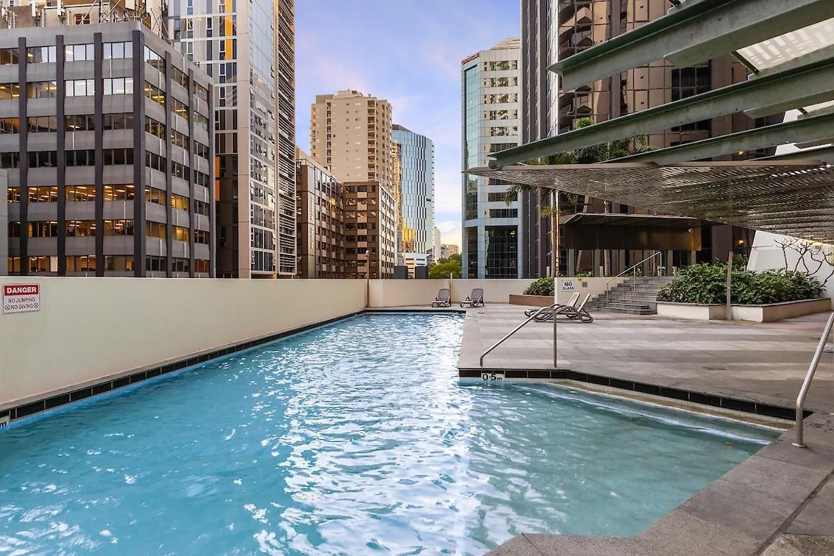 Apartment Amazing 2bed-2bath-1car-balcony-views - Cbd