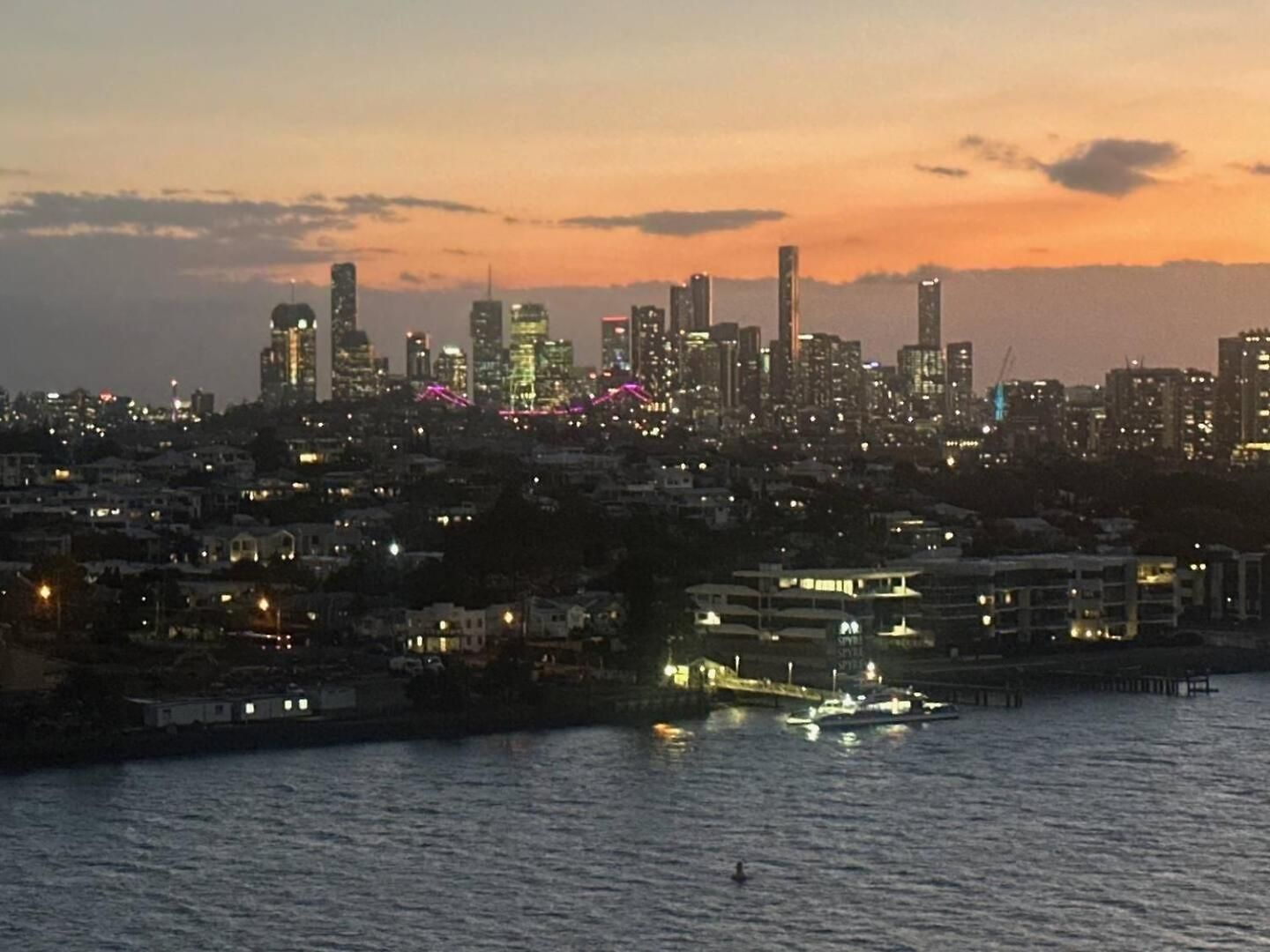 River View 1Br With Amazing Rooftop Pool & Parking Apartment Brisbane