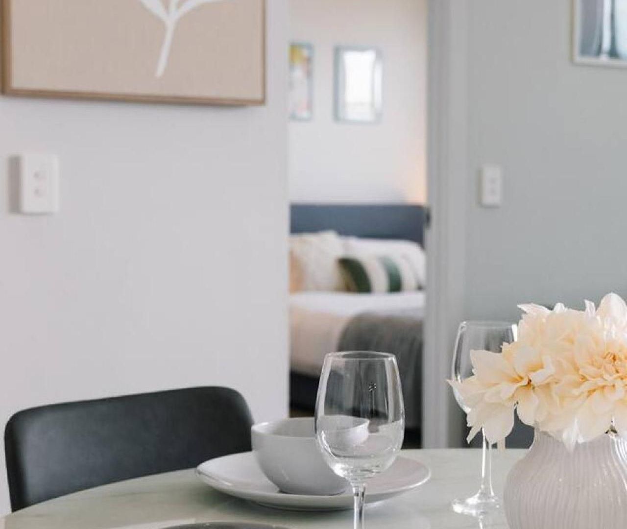 Stylish With Balcony Easy Access To Everywhere