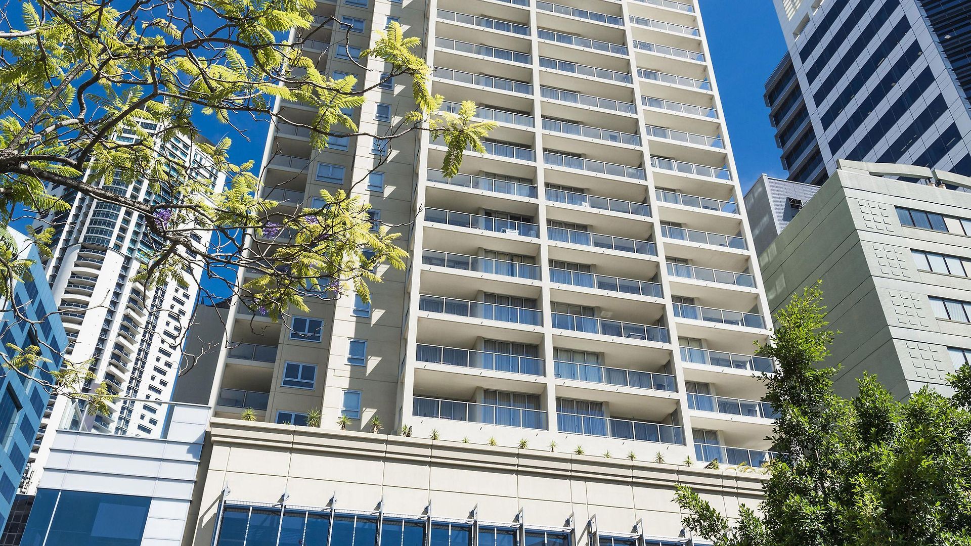 Oaks Lexicon Aparthotel