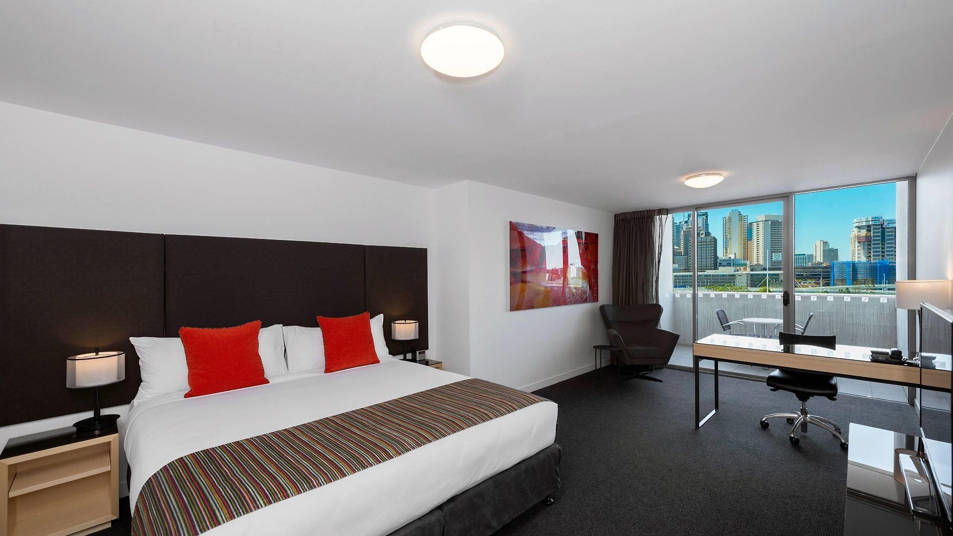 Mantra South Bank Hotel 4*