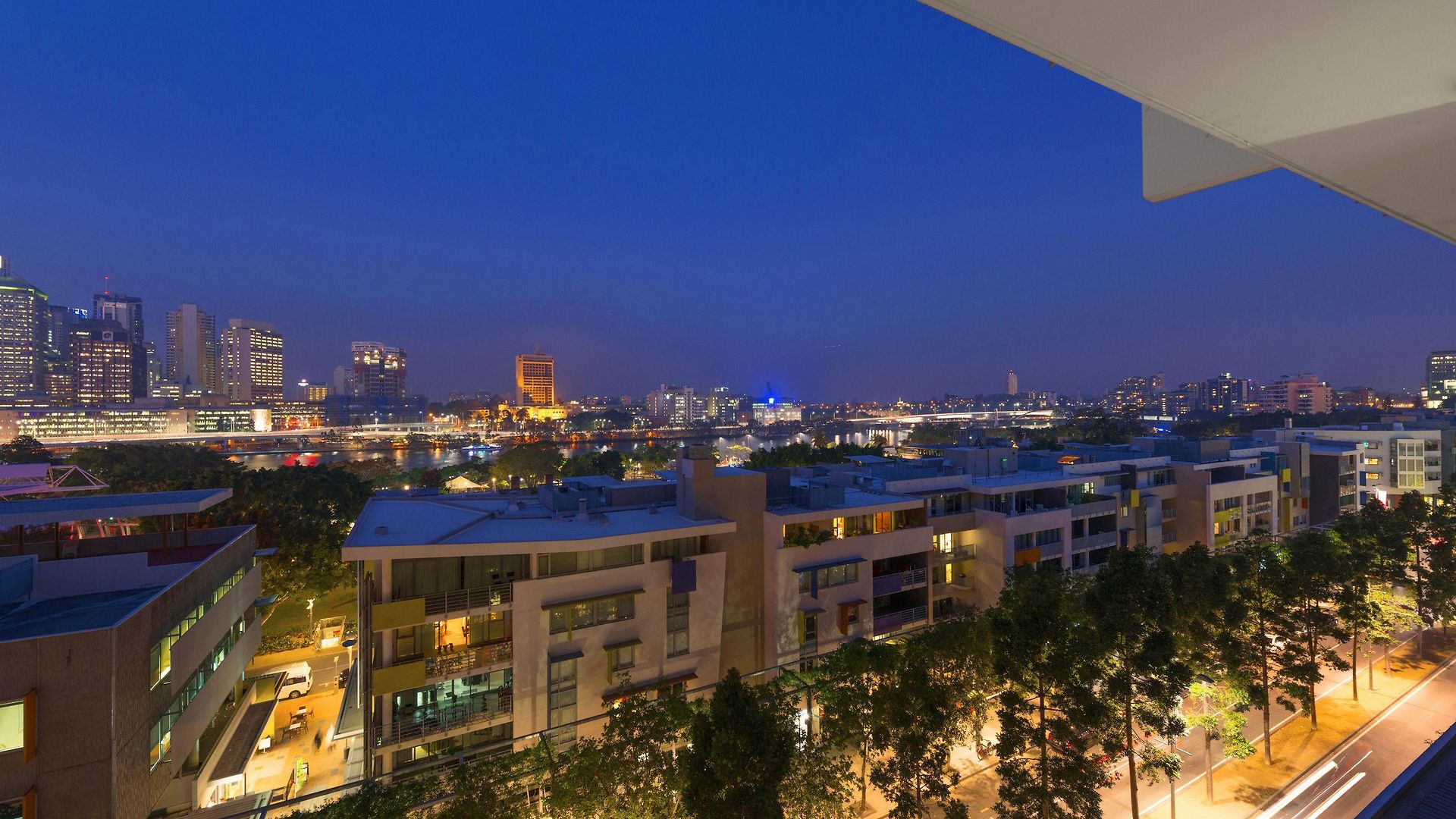 Mantra South Bank 4*