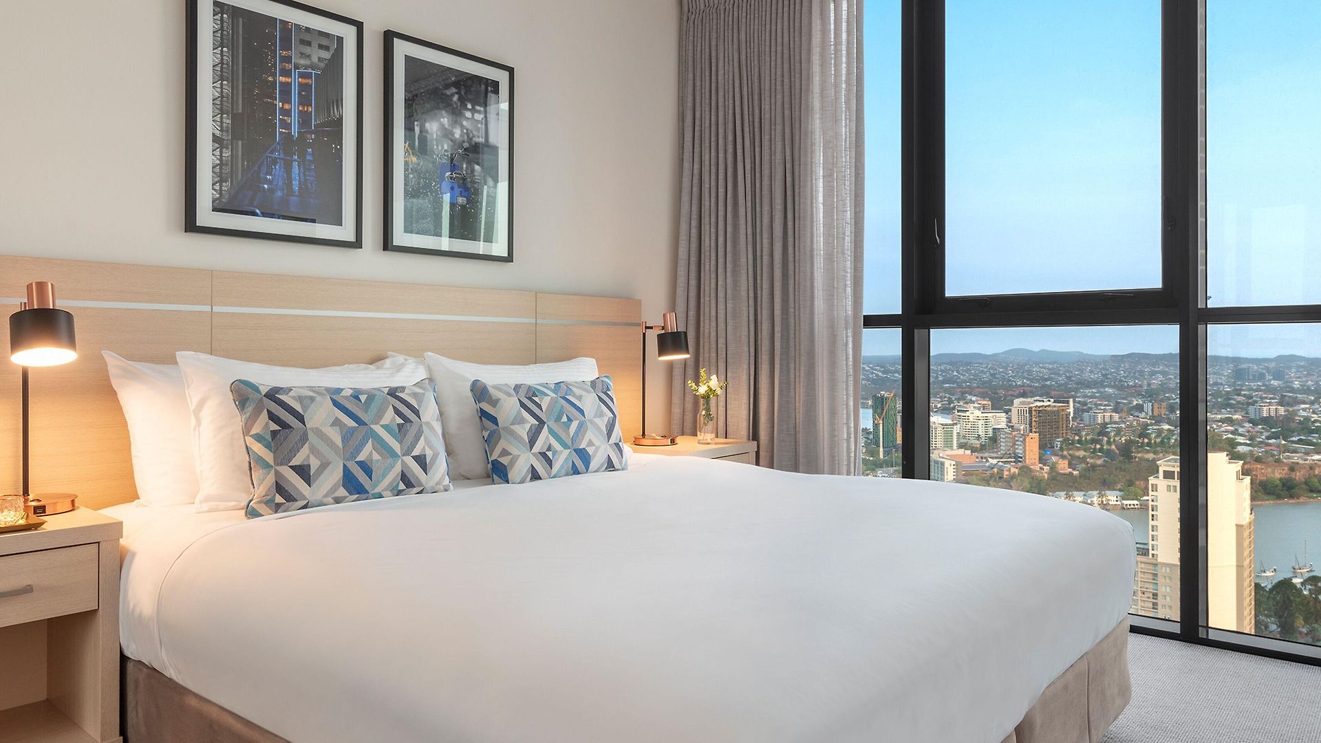 Oaks On Charlotte 4* Brisbane