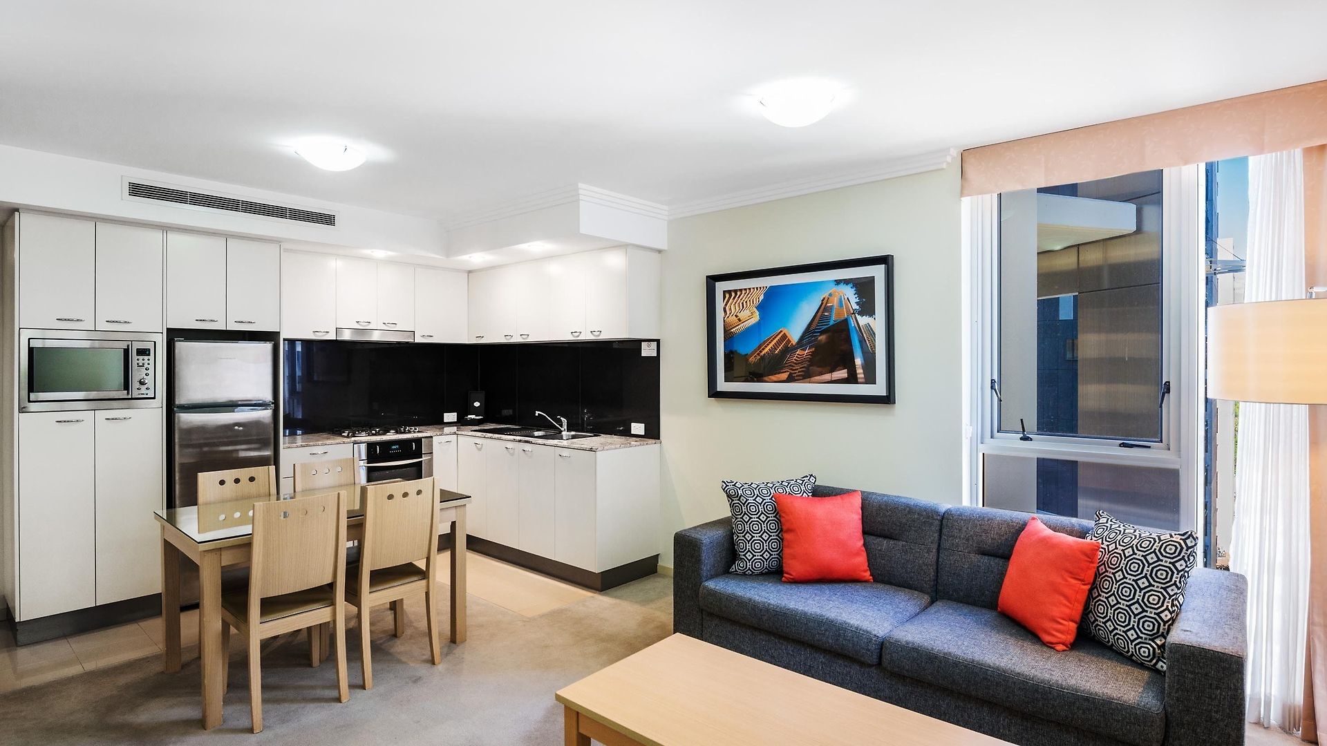 Aparthotel Mantra On Mary 4*