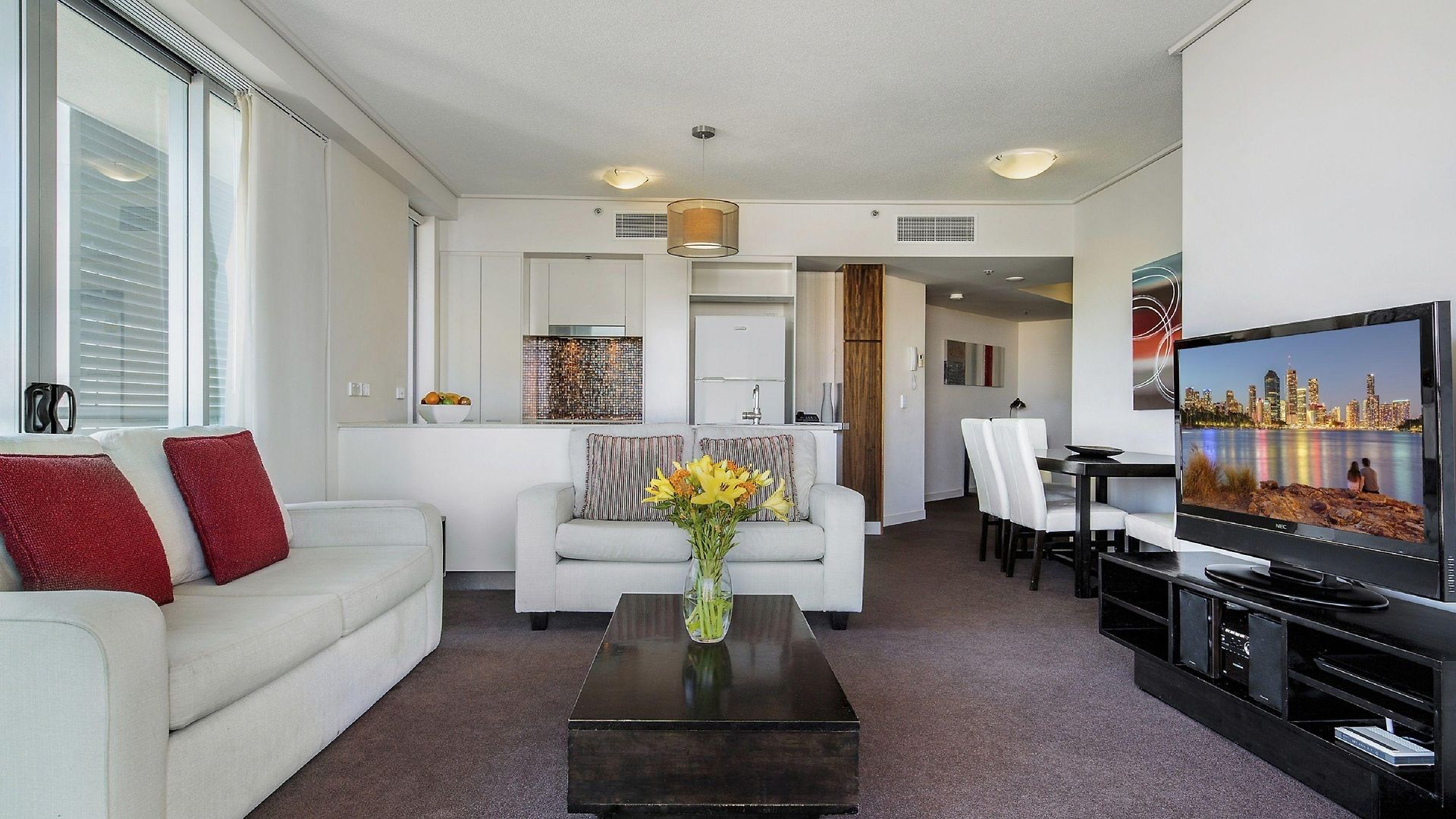 Evolution Aparthotel 5*