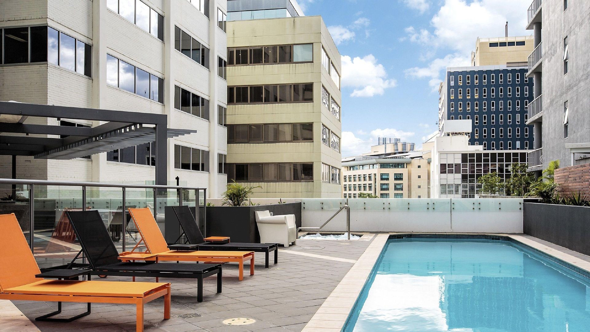 Aparthotel Evolution Brisbane