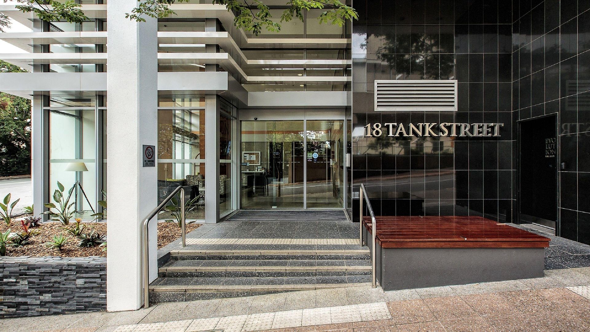 Aparthotel Evolution Brisbane