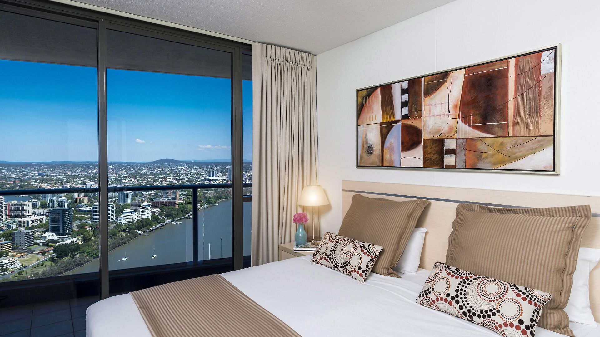 Oaks Aurora Aparthotel 4*