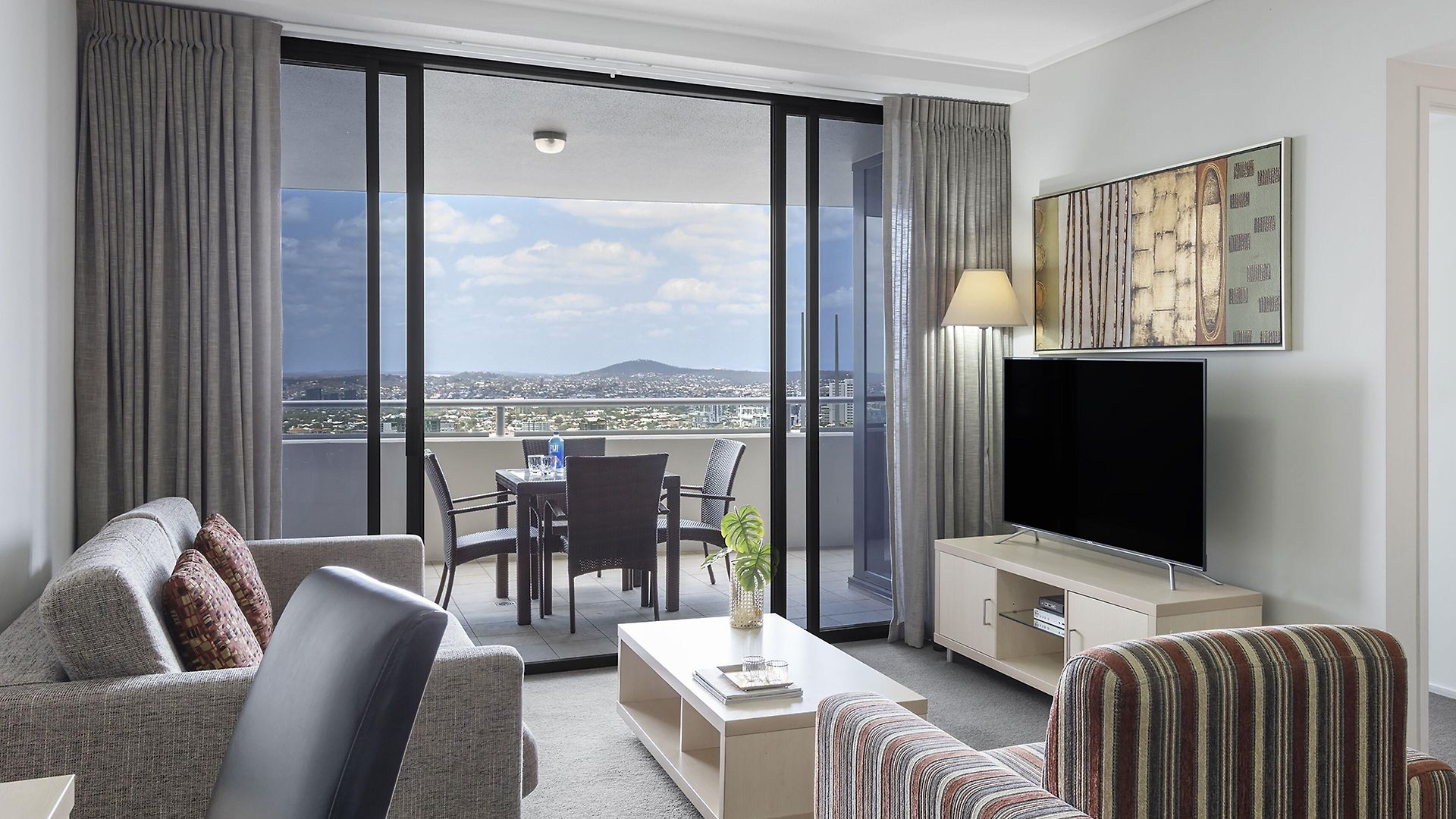 Oaks Aurora 4* Brisbane