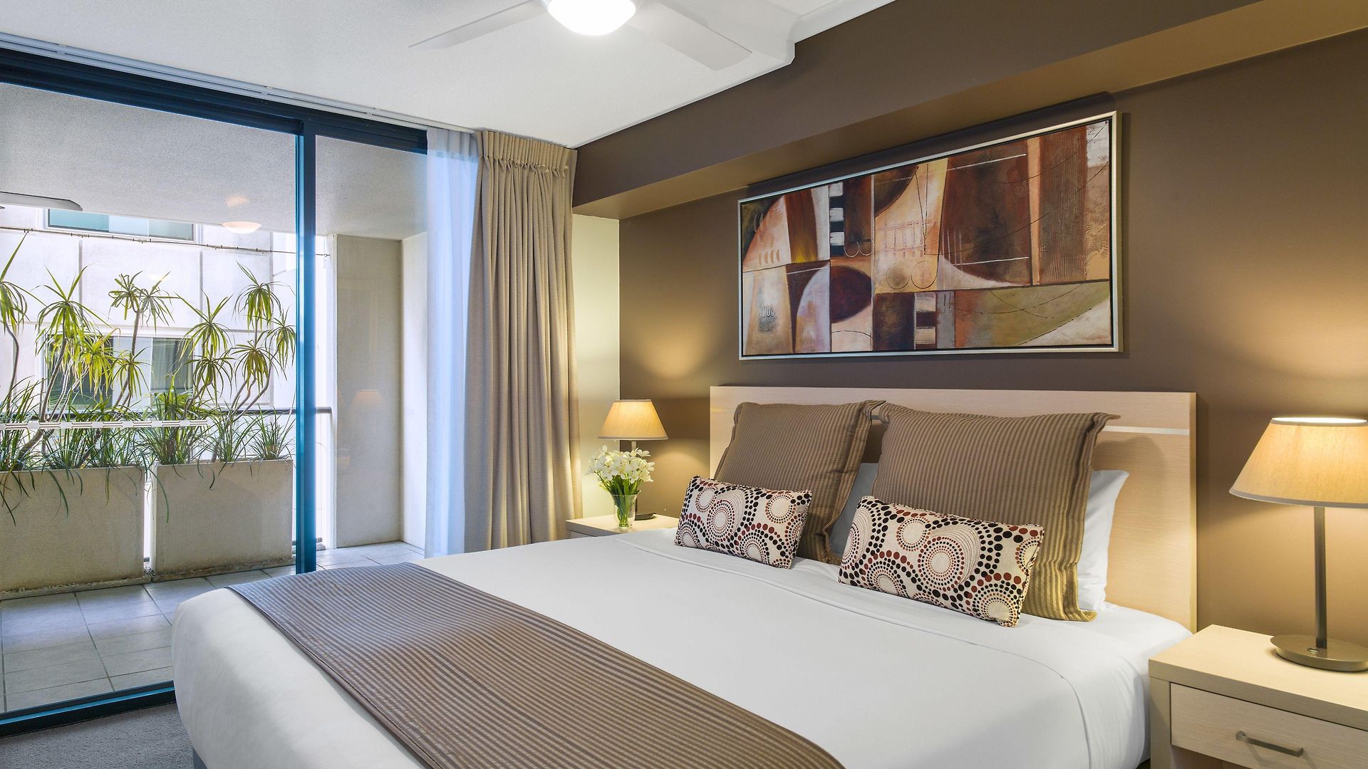 Oaks River Aparthotel 4*