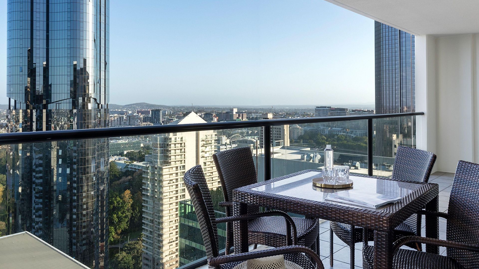 Oaks River 4* Brisbane